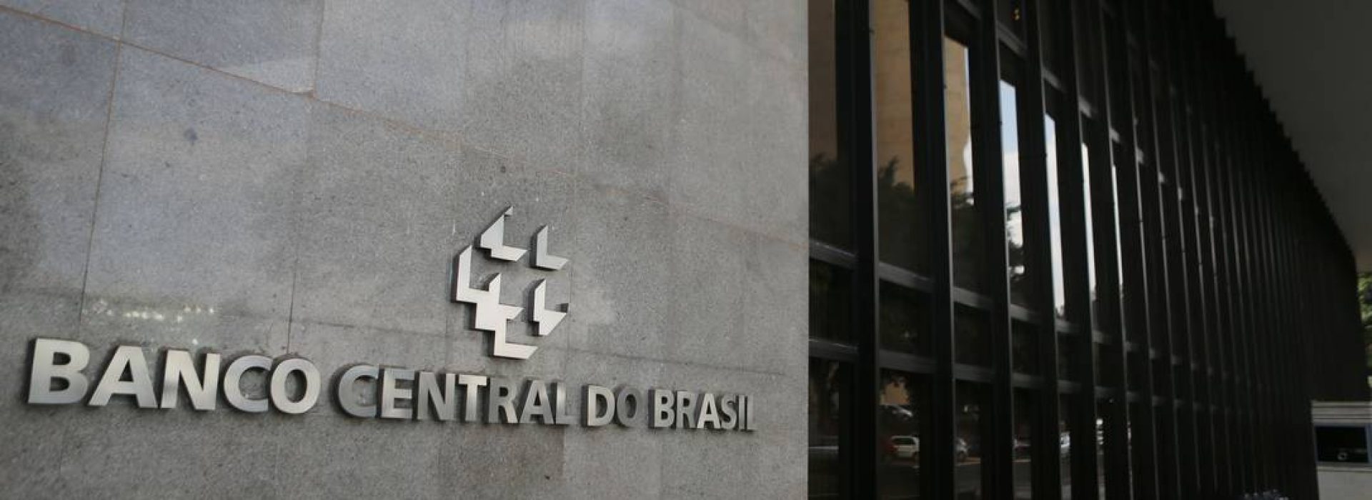 89263085_BrasilBrasiliaPA21-08-2020Banco-Central-do-Brasil-no-Setor-Bancario-Sul-Brasili-1